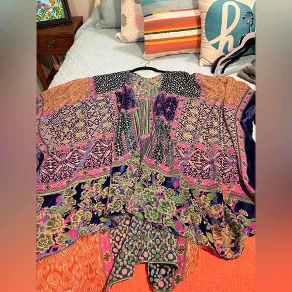 Boho Bliss Burnout Velvet Kimono - Picture 5 of 9